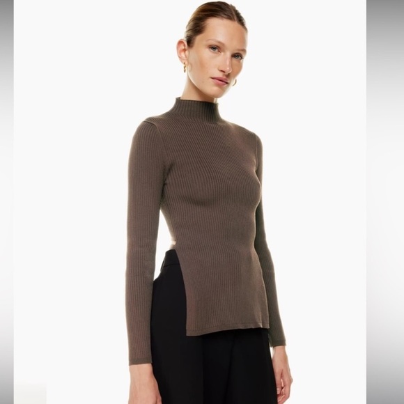 Aritzia Babaton Sculpt Knit Tie-Back Longsleeve - Picture 4 of 11
